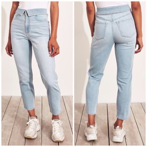 Hollister Ultra Highrise Mom Jean 